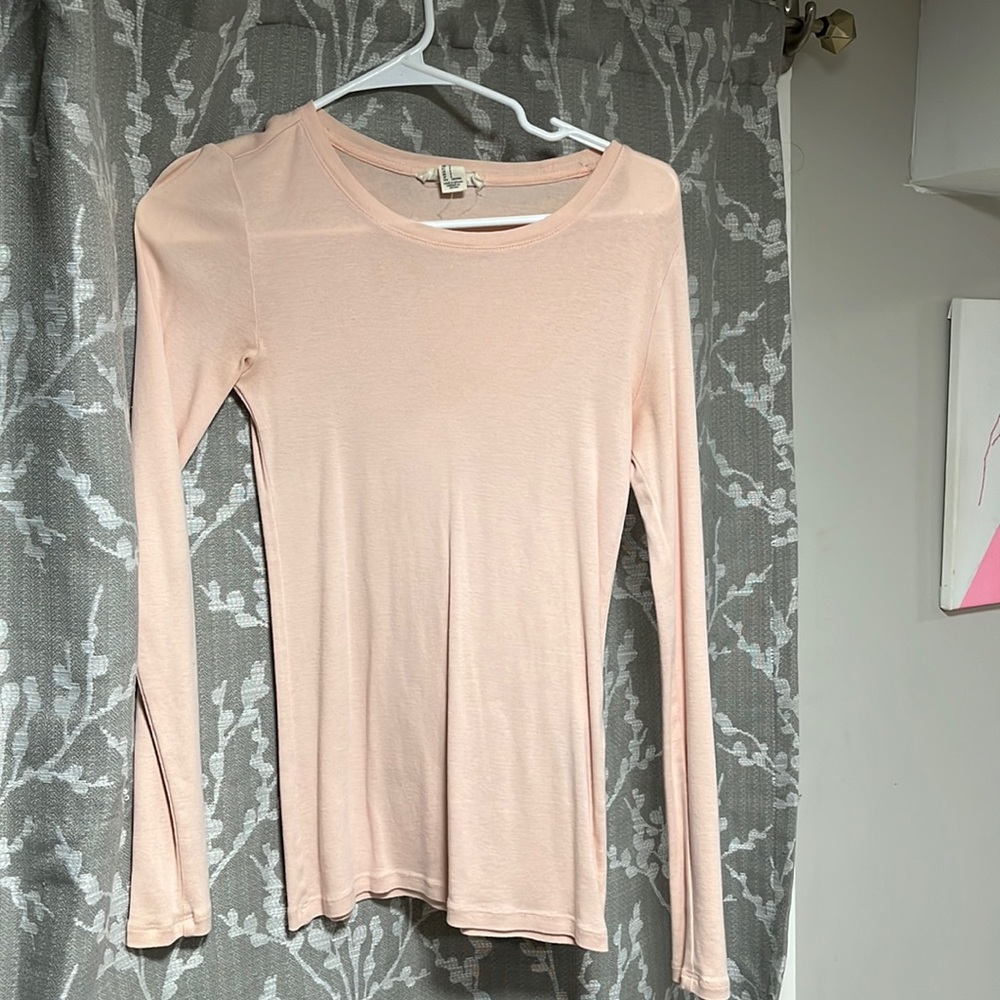 Small Forever 21 light pink long sleeve